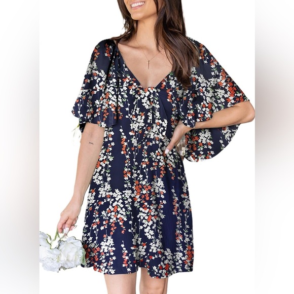 NWT, Dokotoo,Floral Navy Dress, Bow Front,Soft, Flowy,Excellent Condition,Size M - Picture 5 of 10